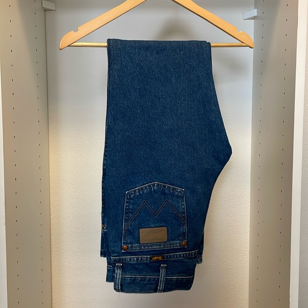 Wrangler Cowboy Cut Slim Blue Jeans| 31x32 | Never Worn!